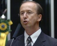 ademar729600PQ.jpg