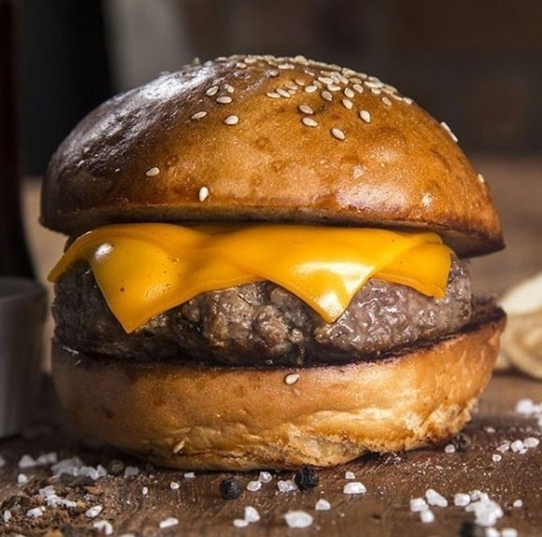 Deliciosas opes de  hamburguerias em Gaspar