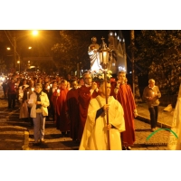 Missa e procisso luminosa marcam incio da Festa de So Pedro em Gaspar