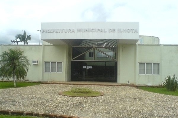 Cmara de Ilhota derruba veto de Bosi a projeto antinepotismo