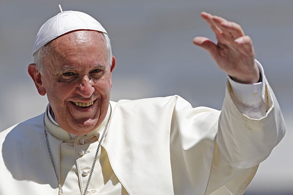 Papa pede 'harmonia' e 'paz' ao Brasil para superar momento de dificuldade