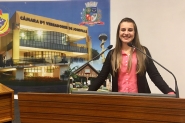Vereadora Franciele Back busca referncias em Joinville