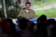 Maduro diz que ataque contra base foi cometido por 'mercenrios' e que duas pessoas foram mortas