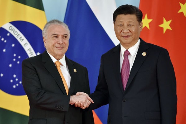 Michel Temer  recebido por presidente chins em encontro do Brics