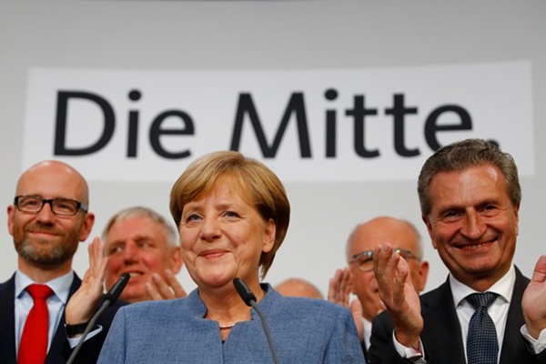 Angela Merkel busca aliados aps vitria apertada