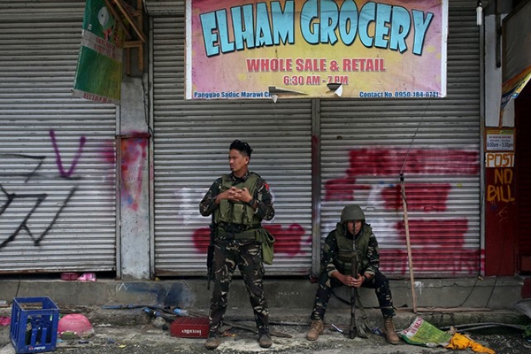 Governo filipino anuncia o fim de batalha em cidade tomada por extremistas
