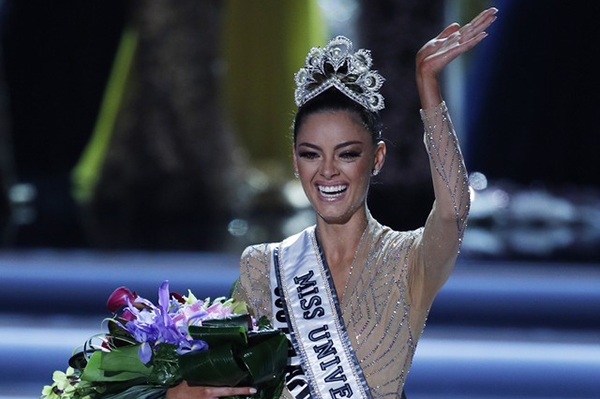 Sul-africana vence o Miss Universo 2017; brasileira fica entre as Top 10