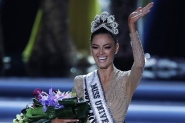 Sul-africana vence o Miss Universo 2017; brasileira fica entre as Top 10