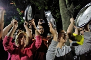 Deputados argentinos ainda debatem a reforma da previdncia em meio a protestos e greve