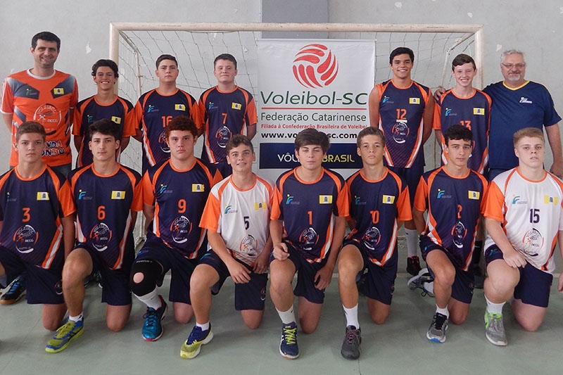 Gaspar participa de competies de voleibol no fim de semana