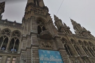 Ativistas defendem demolio da sacada onde Hitler discursou