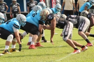Time de futebol americano Black Hawks vence Timb Rex 