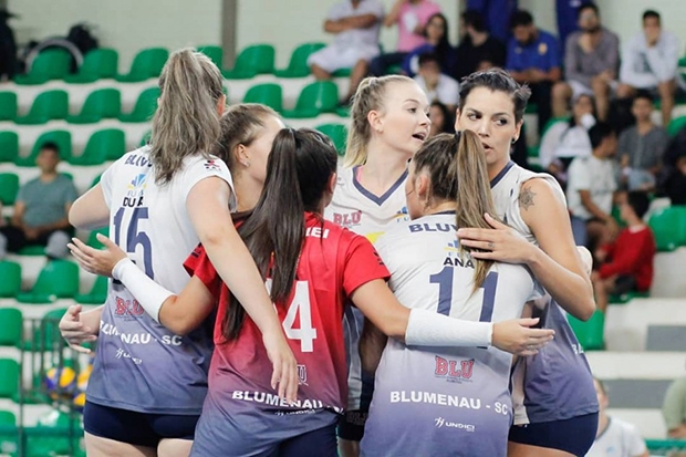 Bluvlei perde em estreia na Superliga B