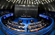 Senado aprova PEC que adia eleies municipais para novembro
