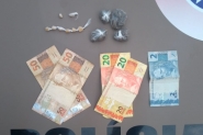 PPT de Gaspar prende traficante de drogas no bairro Coloninha