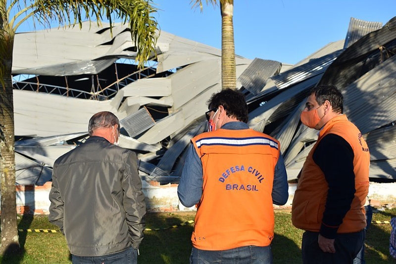 Prefeitura de Ilhota estuda reconstruo do ginsio municipal