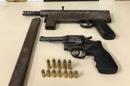 Polcia Civil prende homem com submetralhadora em Gaspar