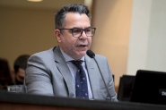 Deputado Vampiro vai assumir Secretaria de Estado de Educao