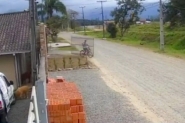 Homem furta porto de trs metros e foge de bicicleta em Joinville