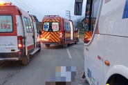 Coliso entre nibus e motocicleta mata jovem de 24 anos no Vale do Itaja