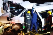 Grave acidente entre ambulncia e carreta mata trs pessoas em SC