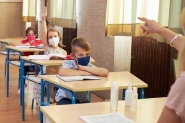 Crianas de seis a 12 anos no precisam mais usar mscara nas escolas de SC