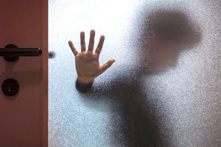 Pai  condenado a 90 anos de priso por abusar do filho durante o banho em Concrdia