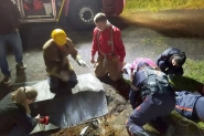 Menino preso em tubulao enquanto brincava  resgatado no Alto Vale