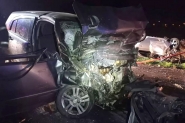 Carros ficam destrudos e trs pessoas morrem em acidente na BR-470, no Alto Vale