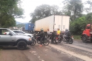 Rodovias federais registram pontos de bloqueio na manh desta segunda
