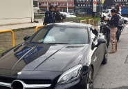 PRF aborda carro em zigue-zague e ajuda motorista com problemas psiquitricos na BR-101