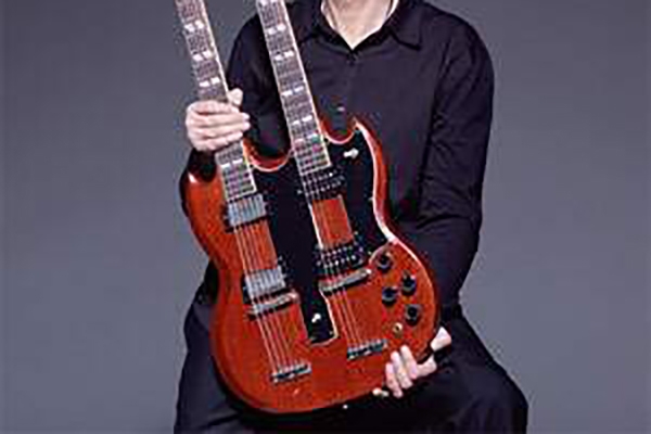 Para que existem guitarras de dois braos?