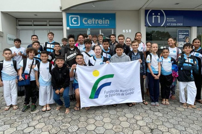 Gaspar conquista 52 medalhas em etapa do Campeonato Estadual de Karat