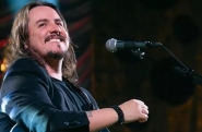 Cantor Dino Fonseca faz dois shows em Gaspar esta semana: saiba como participar