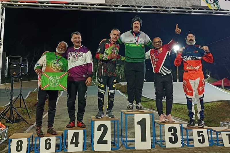 Gasparense conquista 2 lugar no Sul-Brasileiro de Bicicross