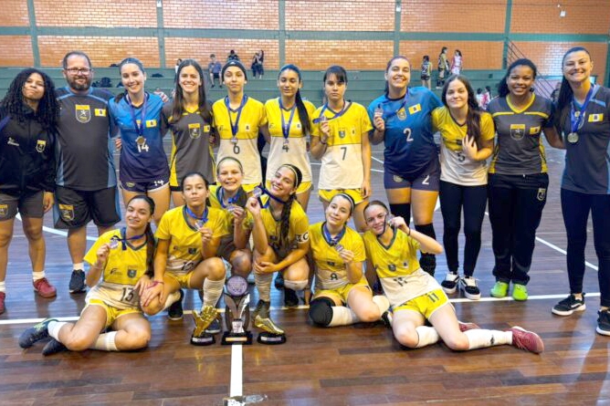 Futsal feminino de Gaspar vence 3 Copa Ascurra