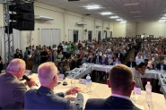 Salo Cristo Rei fica lotado para posse do prefeito, vice e vereadores de Gaspar