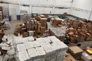 Materiais vencidos ou guardados de forma inadequada so encontrados em depsito da prefeitura de Gaspar