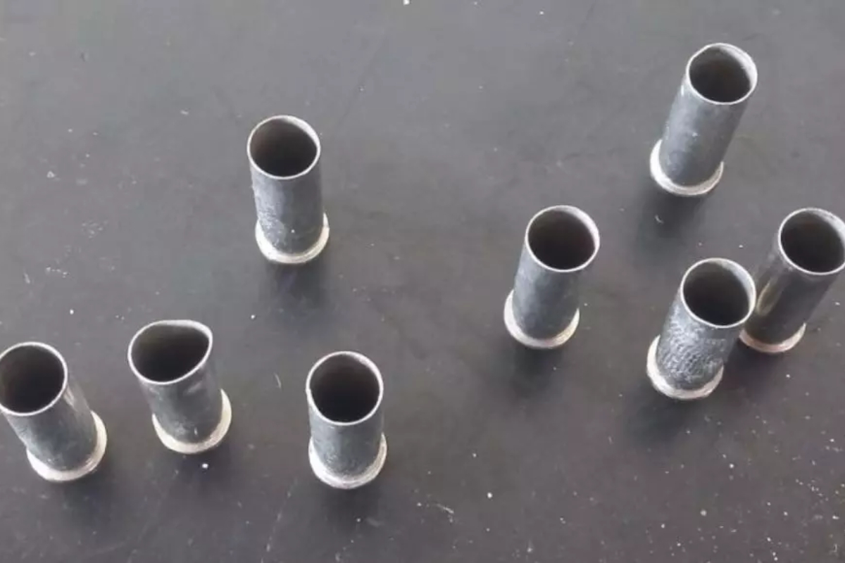 Sacola com 65 munies  encontrada em canteiro de obras em Blumenau