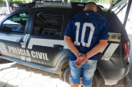 Preso suspeito de roubar fotos de adolescentes e amea-las em troca de vdeos ntimos em Indaial