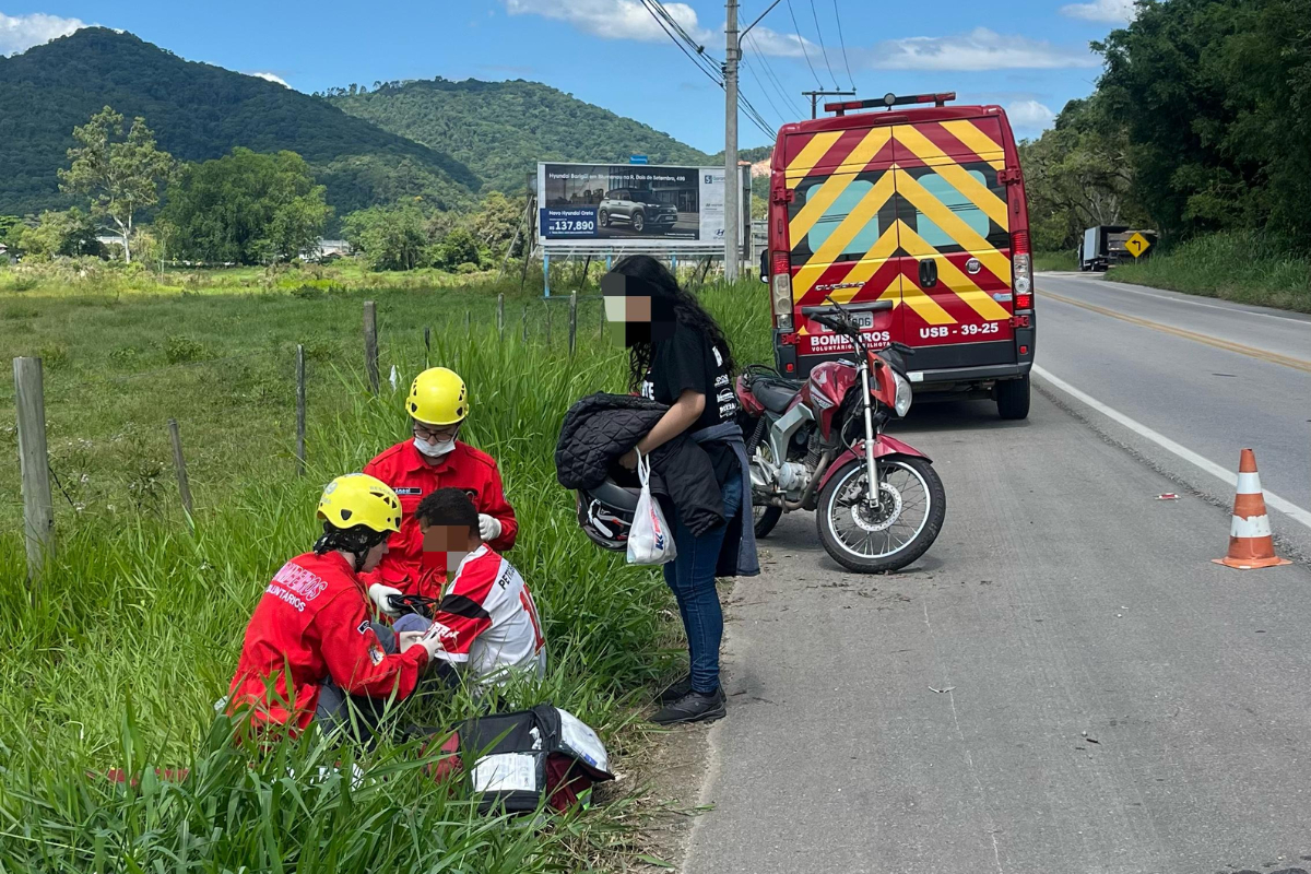 Queda de moto  registrada na Rodovia Jorge Lacerda, em Ilhota