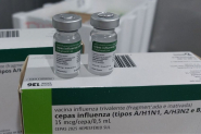 SC comea a distribuir 224 mil doses da vacina contra a gripe
