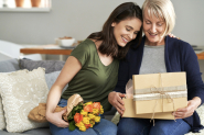 Consumidores catarinenses vo gastar mais com presentes de Dia das Mes, aponta pesquisa