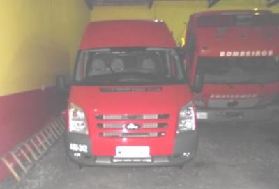ambulanciaconocascodoaogovernoontem7MD.jpg