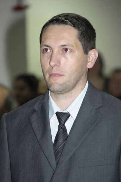 fotopg05abre2MD.jpg