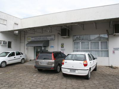 fotopg13abrecolorMD.jpg