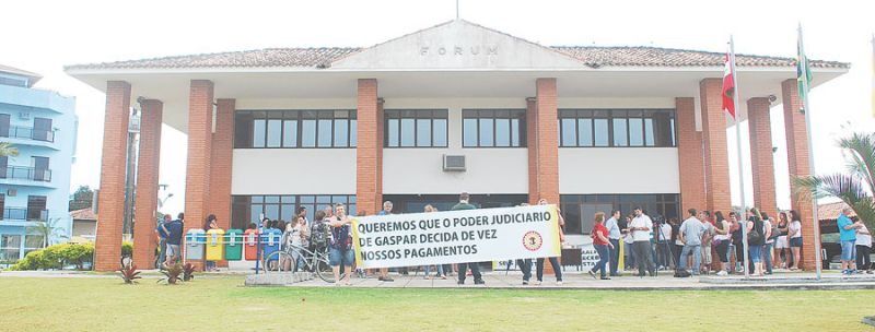 fotopg13abre2colorhomeGG.jpg