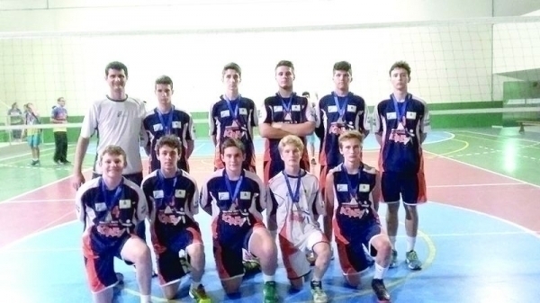 Equipe de vôlei conquista 2º lugar na Liga Apavon