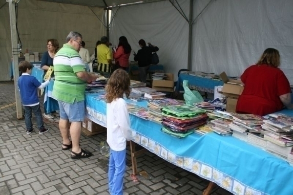 Tendas de leitura vo invadir a praa na prxima semana