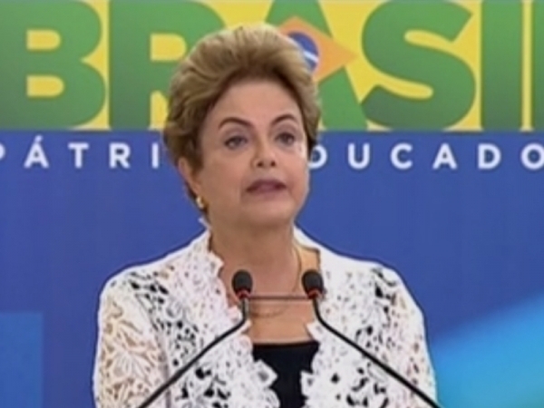 Em posse de novos ministros, Dilma promete 'mais equilbrio'